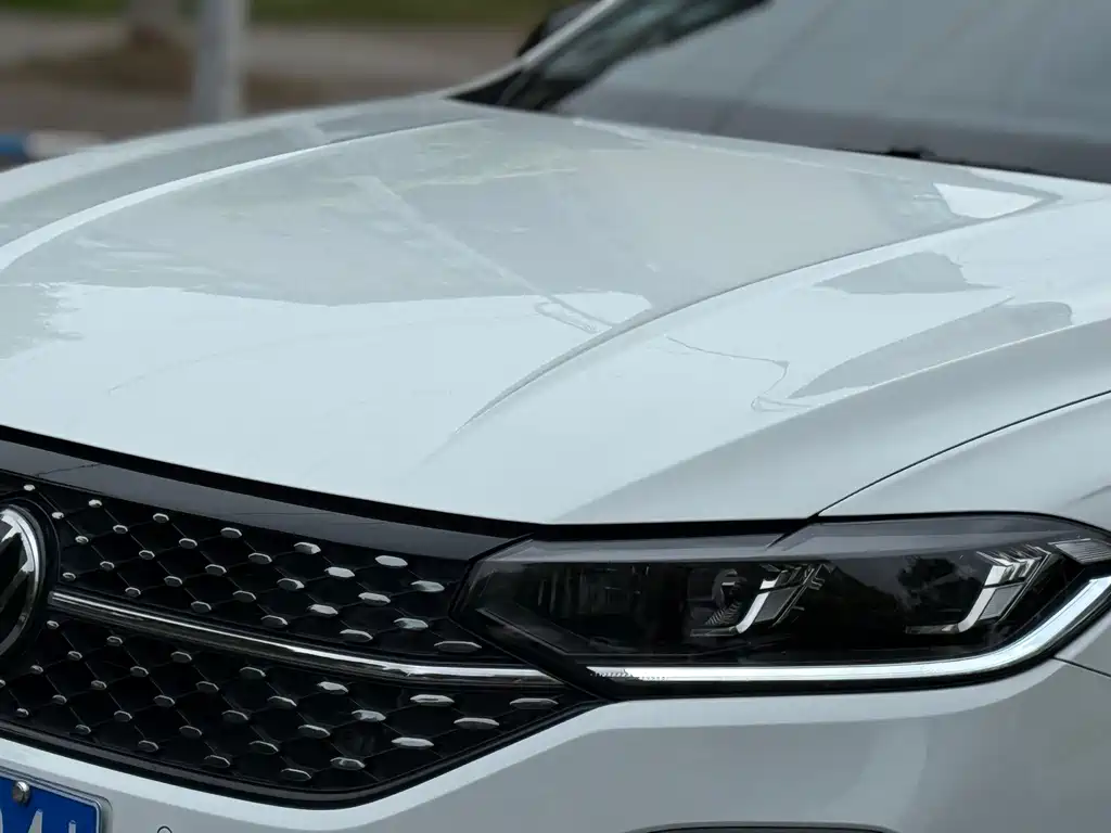 Volkswagen Lavida — миниатюра 4