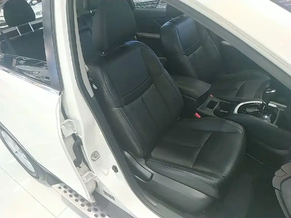 Nissan X-Trail — миниатюра 25