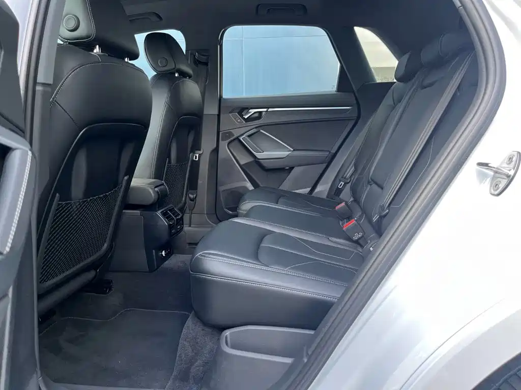 Audi Q3 — миниатюра 8