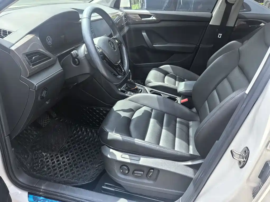 Volkswagen Tharu — миниатюра 4
