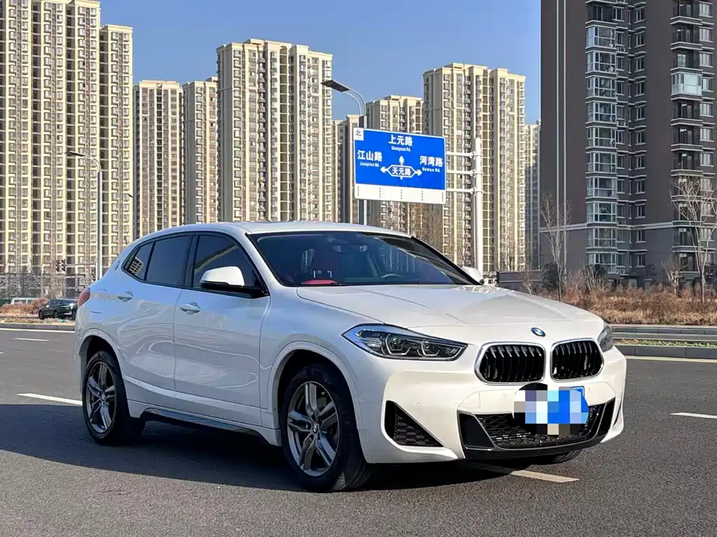 BMW X2