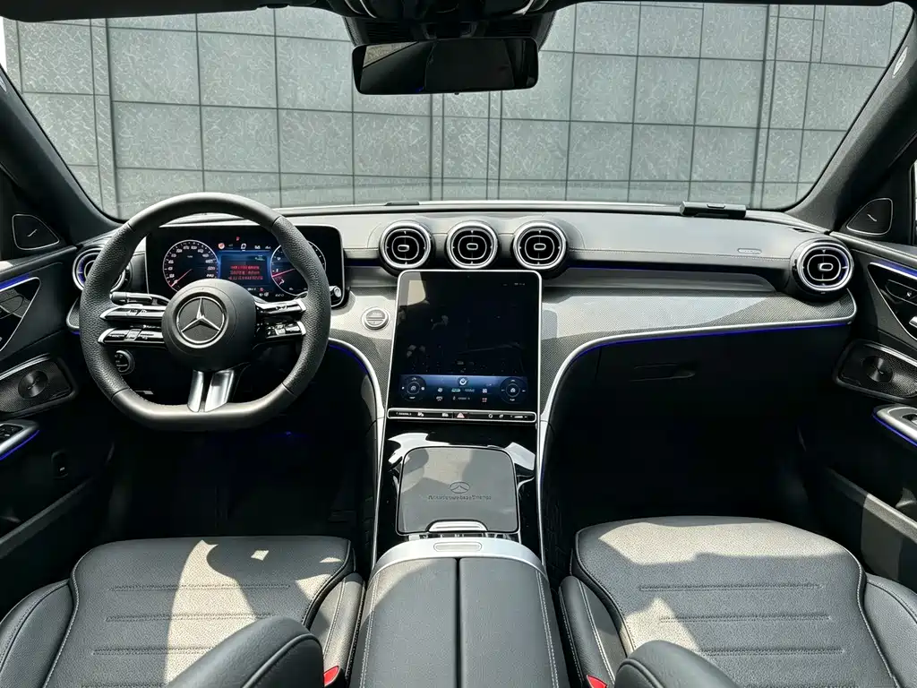 Mercedes-Benz C-Class — миниатюра 8