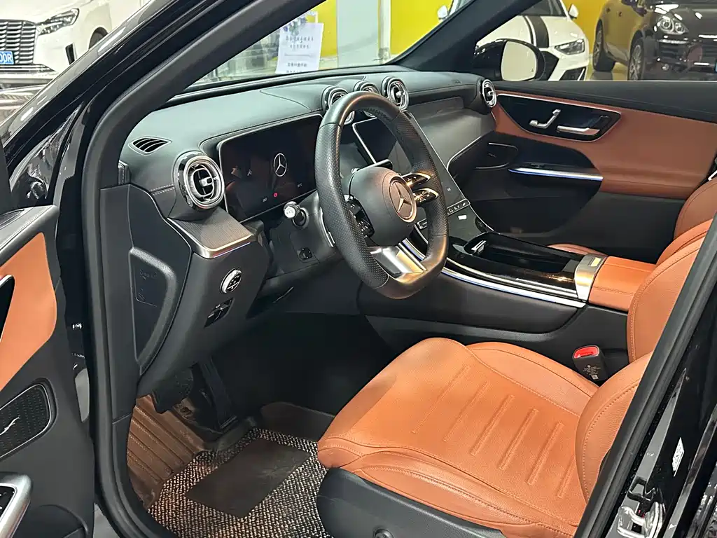 Mercedes-Benz GLC 2024 GLC 260 L 4MATIC Luxury 5 мест