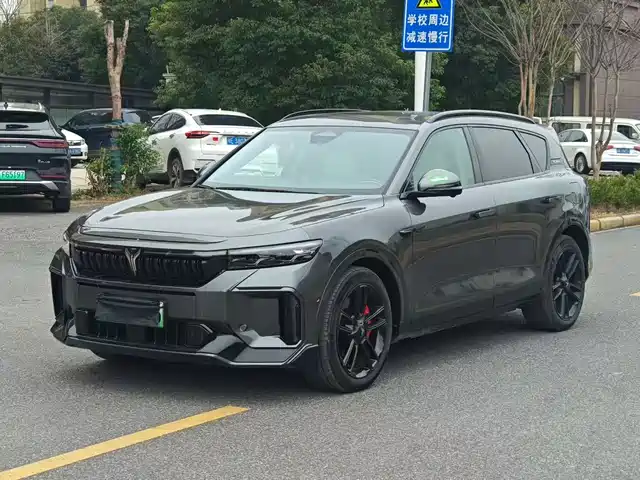 VOYAH LAN TU FREE 2025