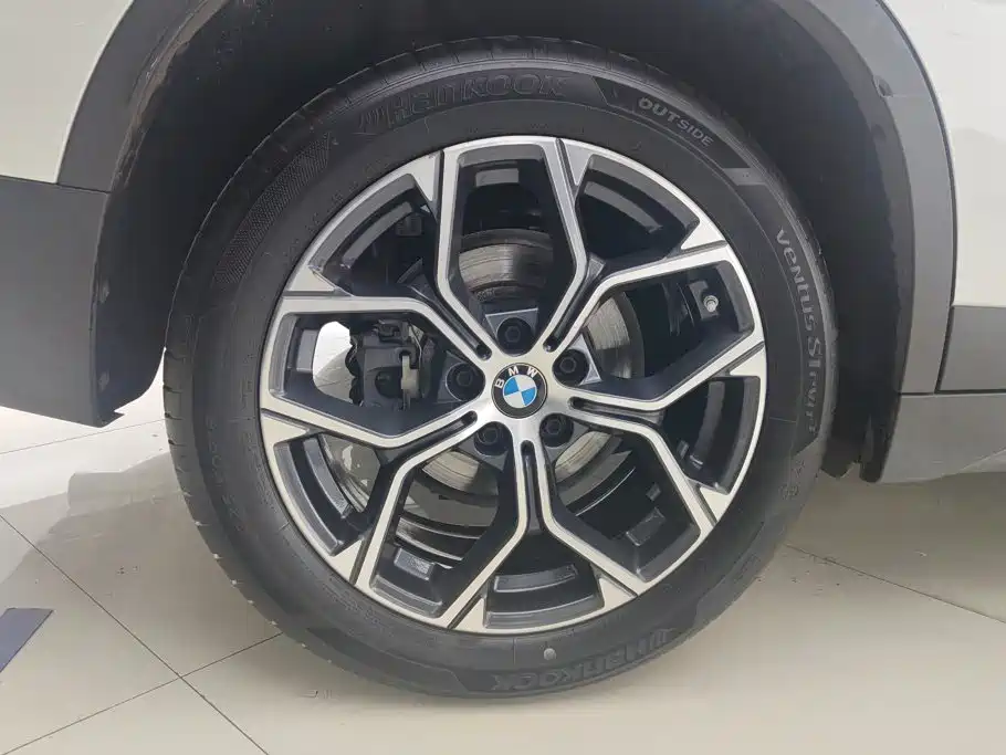BMW X1 — миниатюра 6