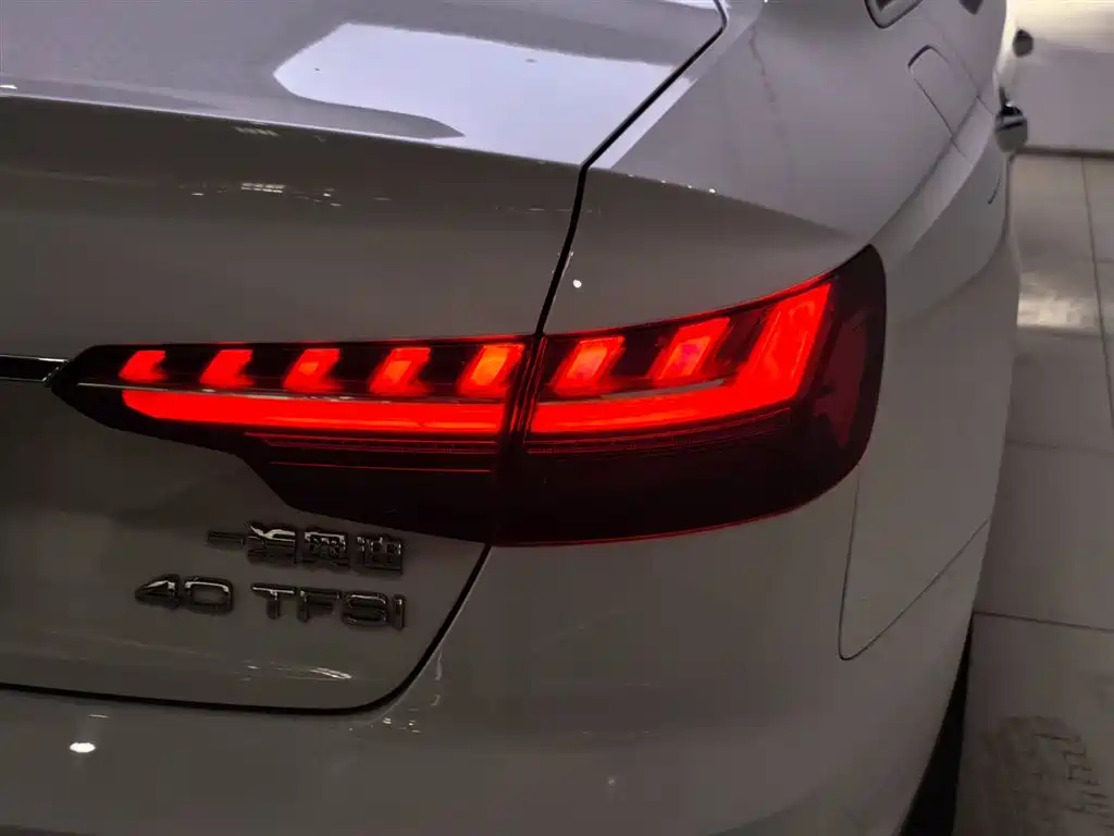 Audi A4L 2024 40 TFSI Fashion