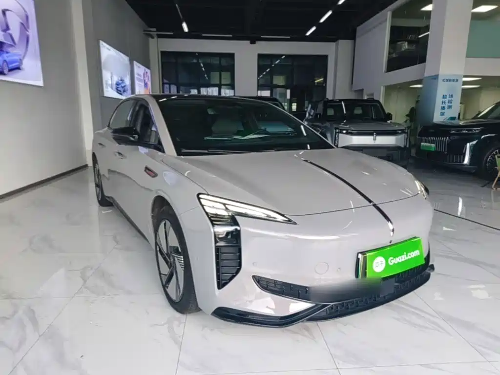 Hongqi Hongqi EH7 — миниатюра 4