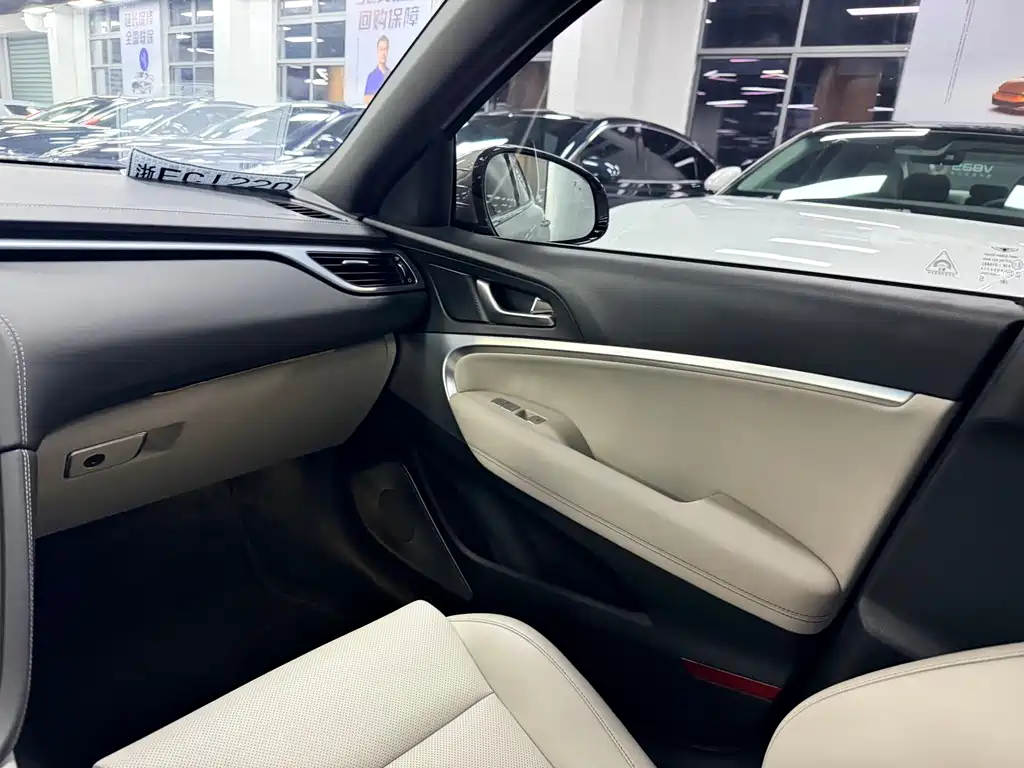 Genesis G70 — миниатюра 12