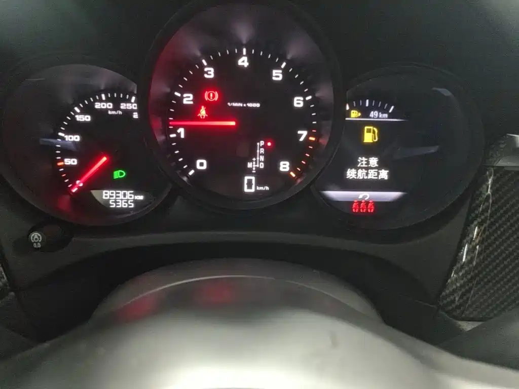 Porsche Macan — миниатюра 12