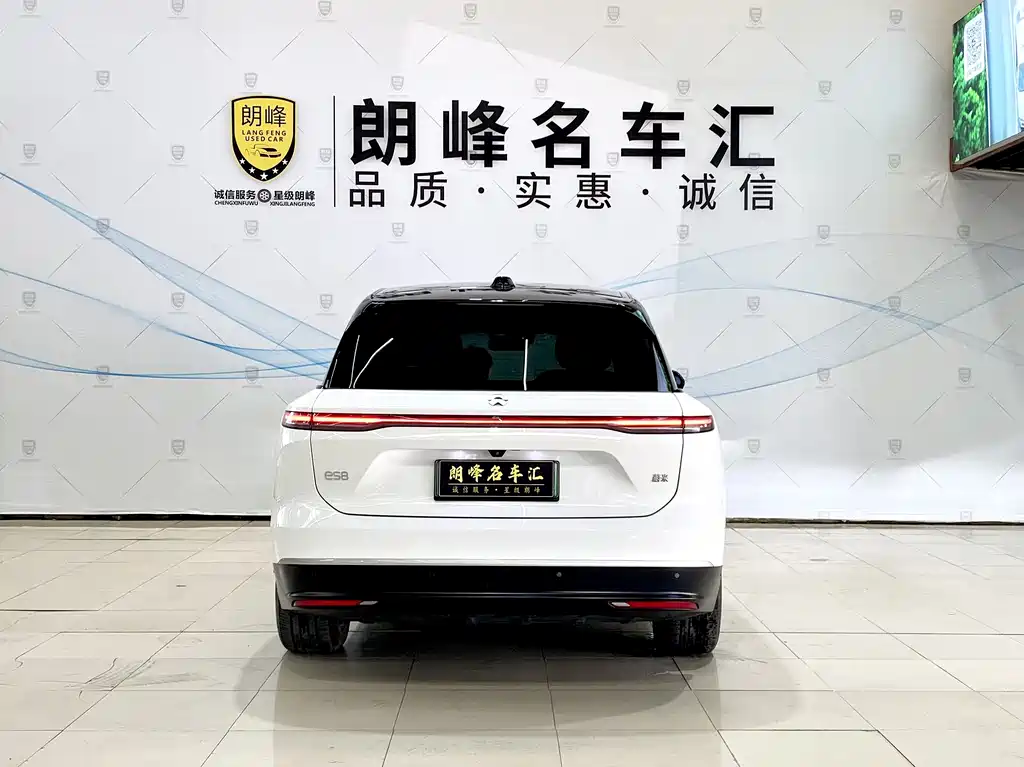 NIO ES8 2024 75kWh
