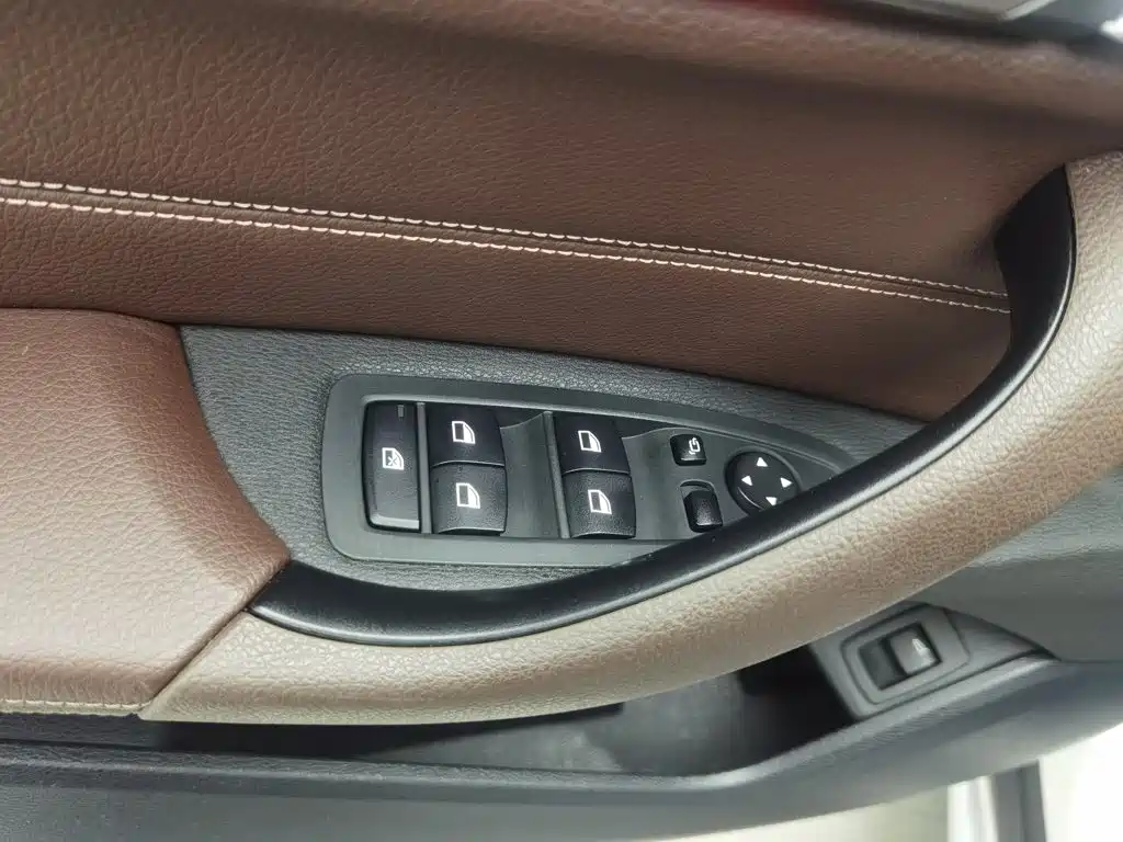 BMW X1 — миниатюра 9