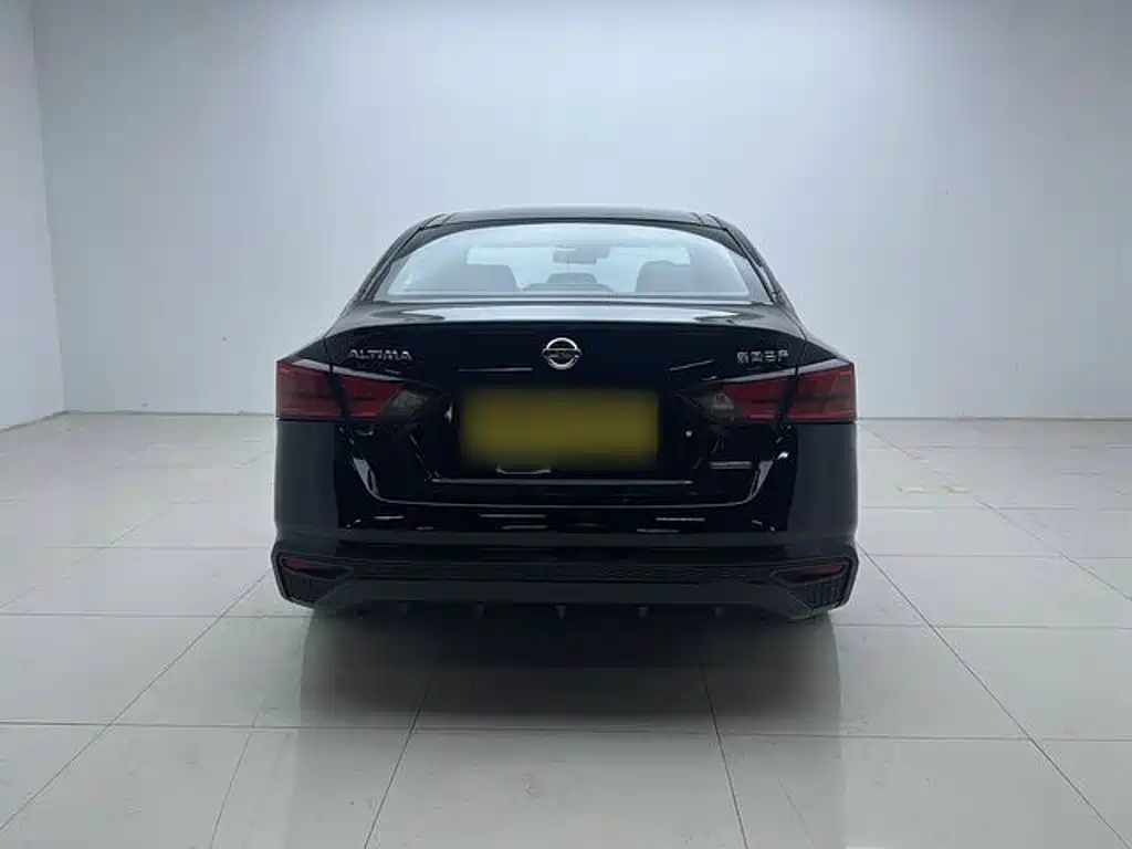 Nissan Teana — миниатюра 9