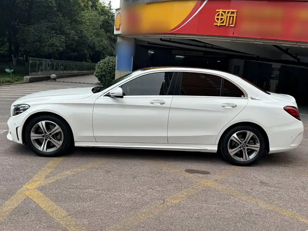 Mercedes-Benz C-Class — миниатюра 7