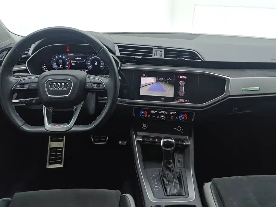Audi Q3 — миниатюра 12