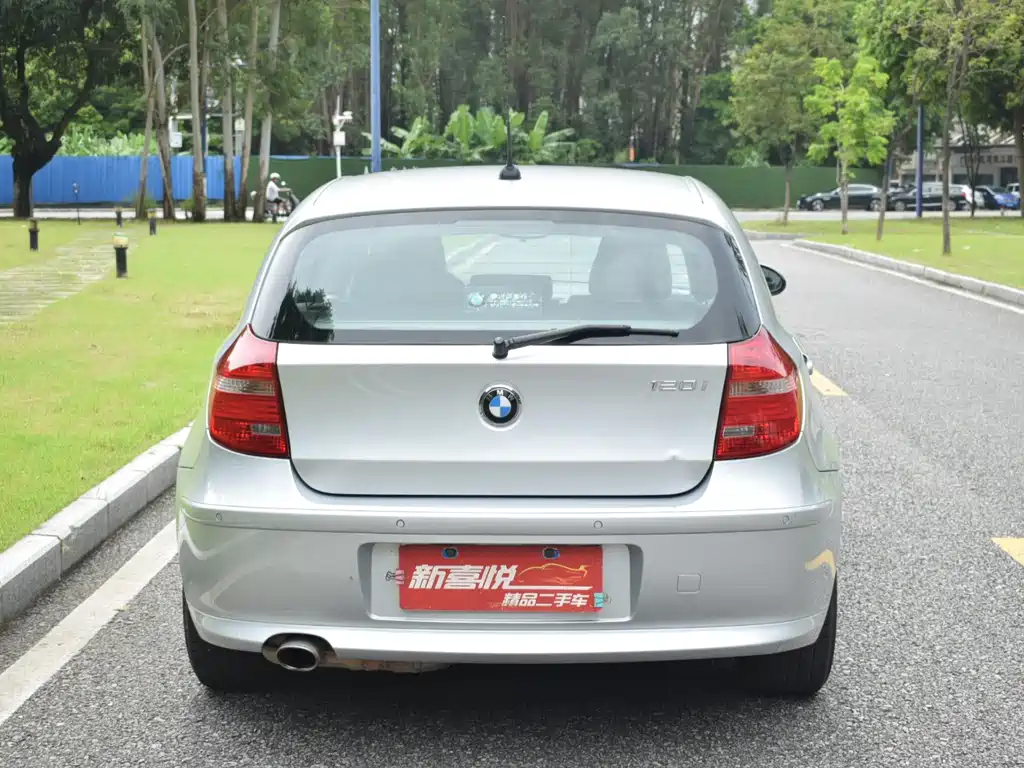 BMW 1 Series (Import) — миниатюра 5
