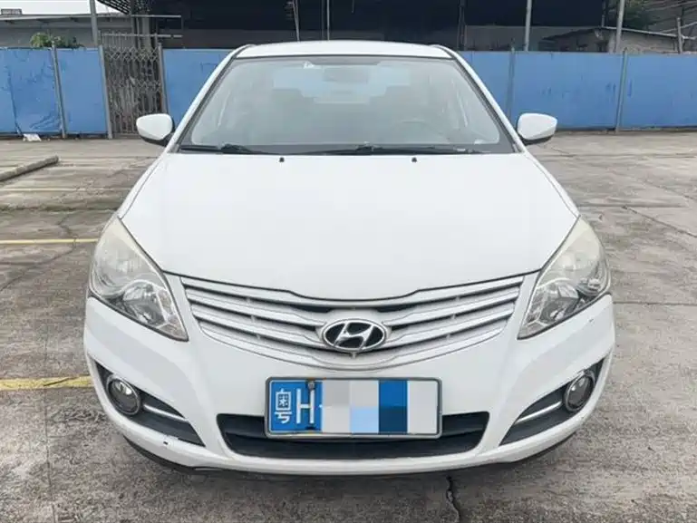 Купить Hyundai Elantra