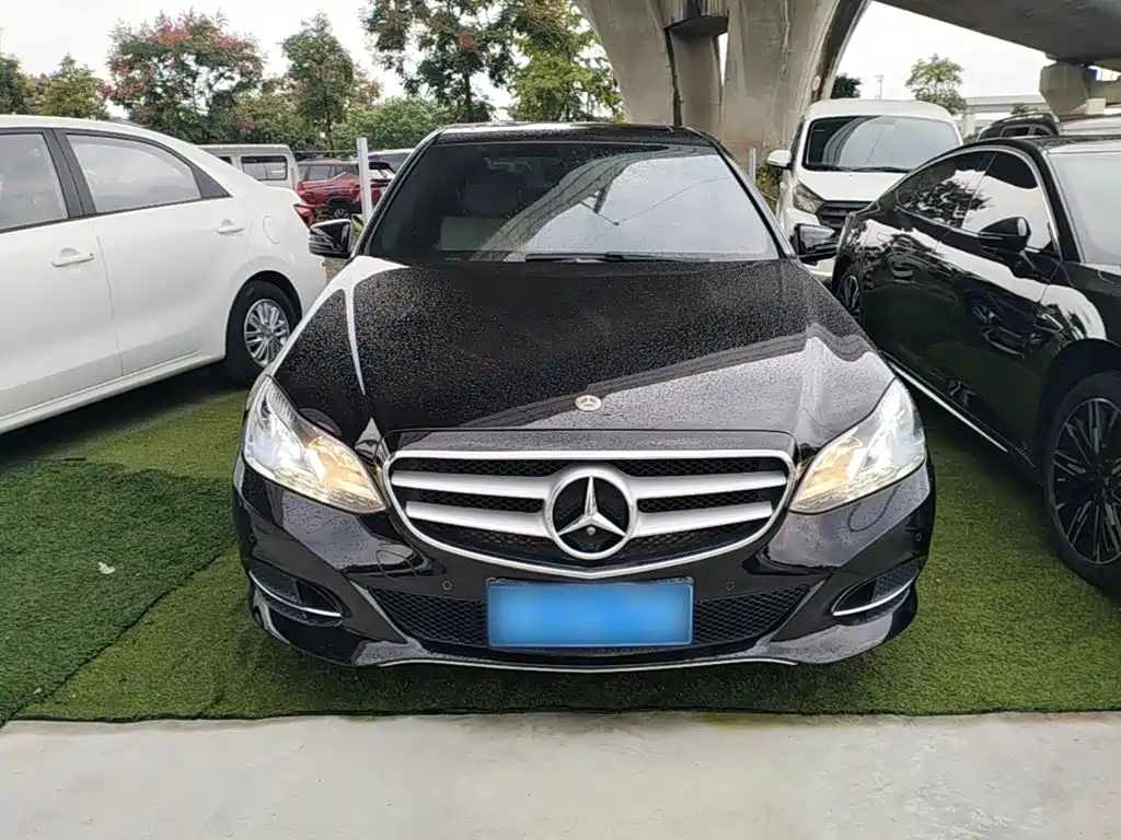 Mercedes-Benz E-Class — миниатюра 3