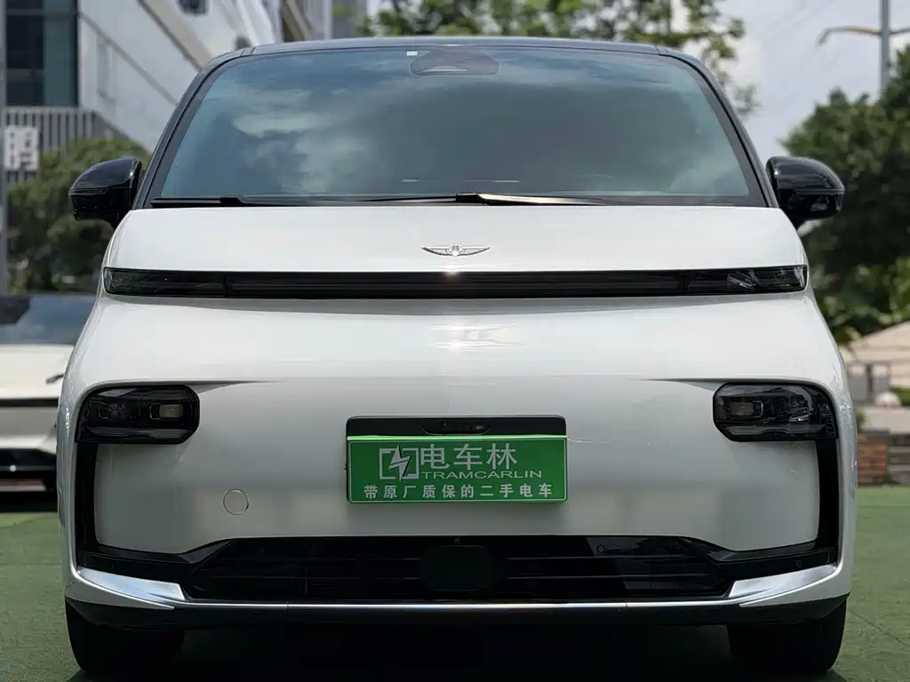 Geely Galaxy L380 2024 140 6 мест Ultra