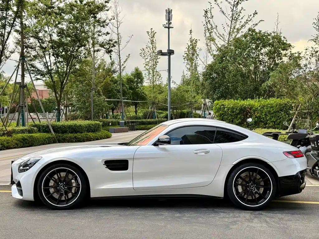Mercedes-Benz AMG GT — миниатюра 2