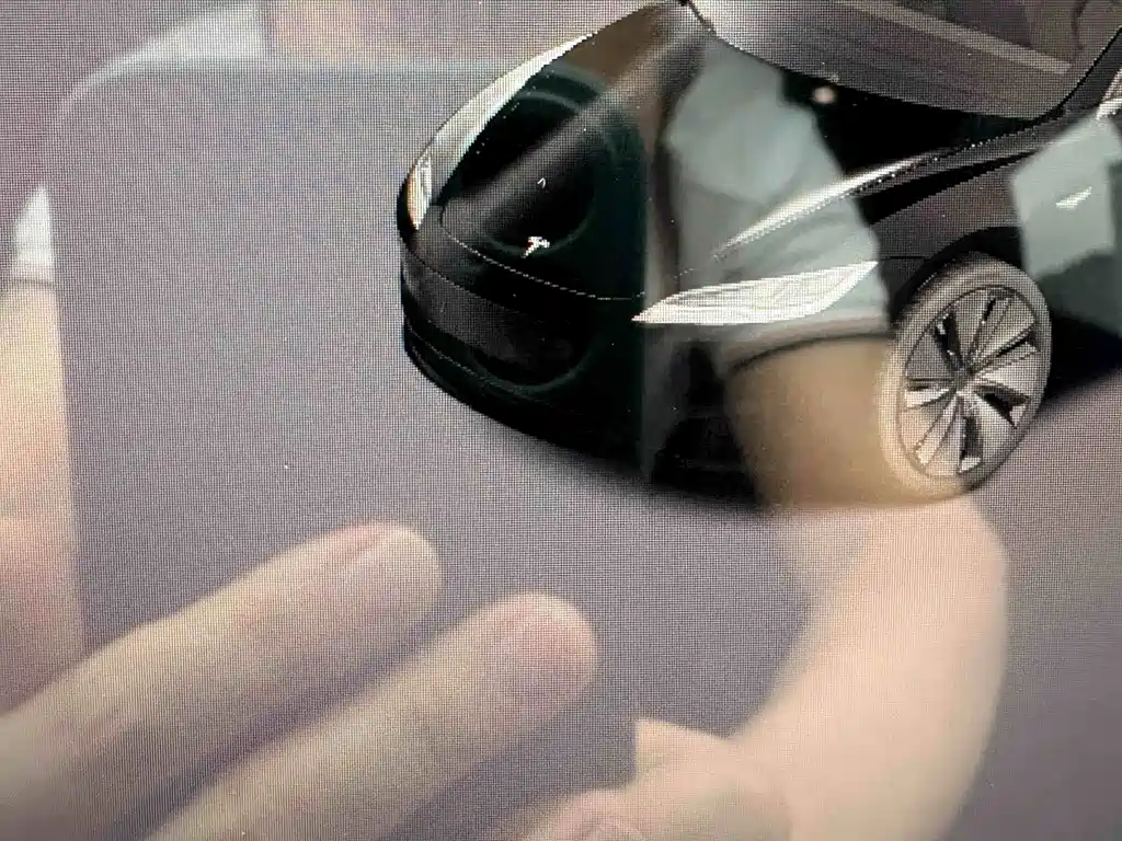 Tesla Model 3 — миниатюра 7