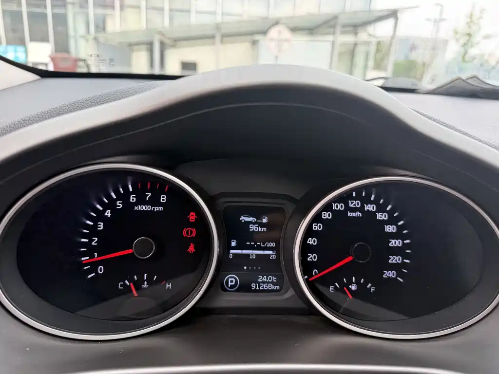 Kia Sportage — миниатюра 12
