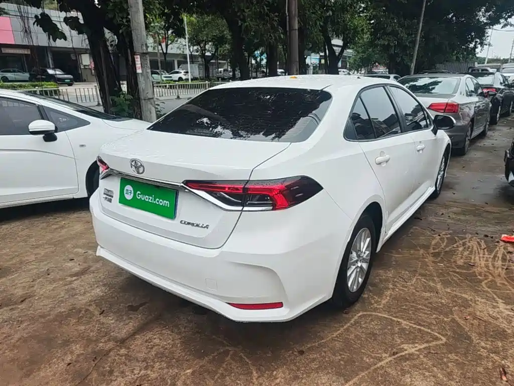 Toyota Corolla — миниатюра 7