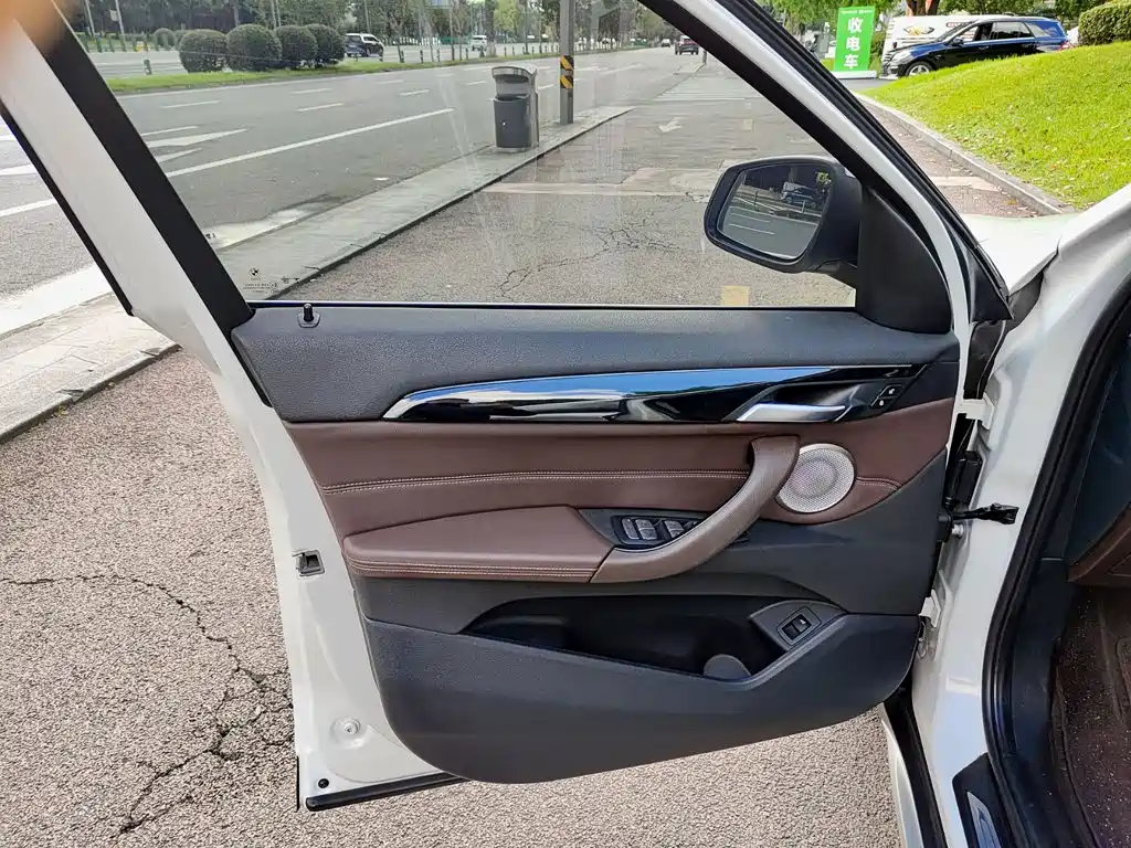 BMW X1 — миниатюра 6