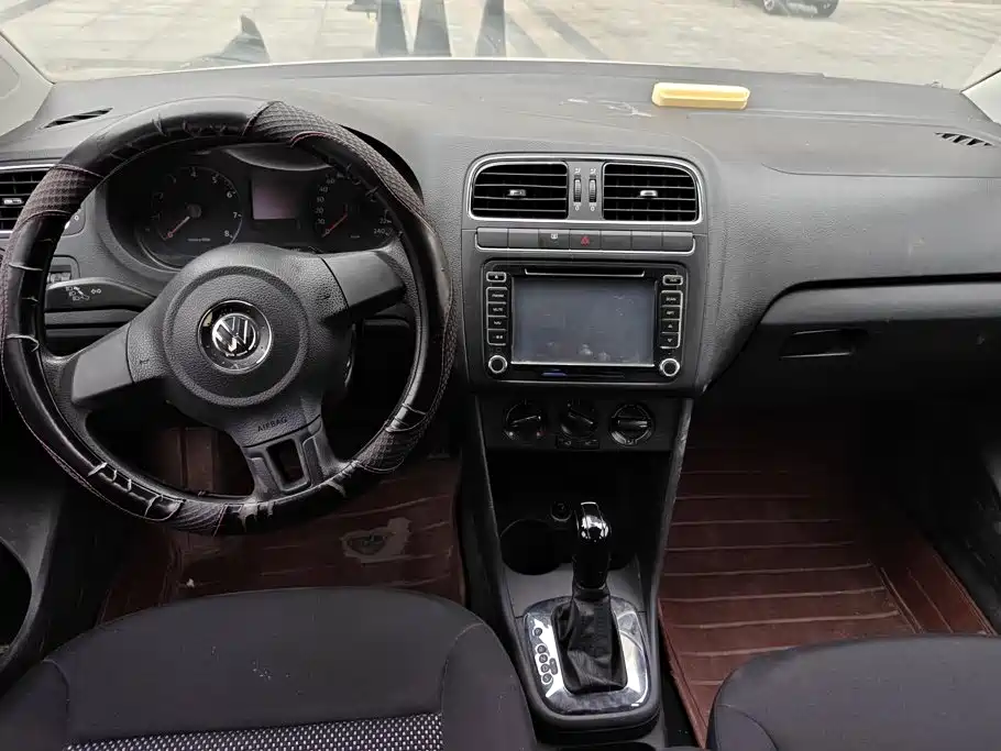 Volkswagen Polo — миниатюра 12