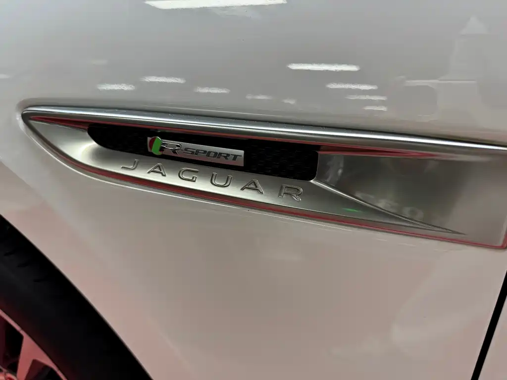 JAGUAR F PACE