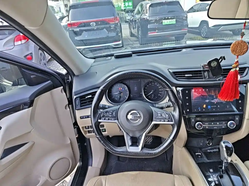 Nissan X-Trail — миниатюра 11