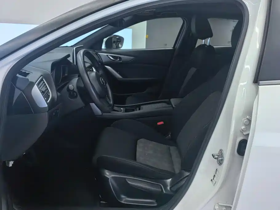 Mazda CX-4 — миниатюра 9
