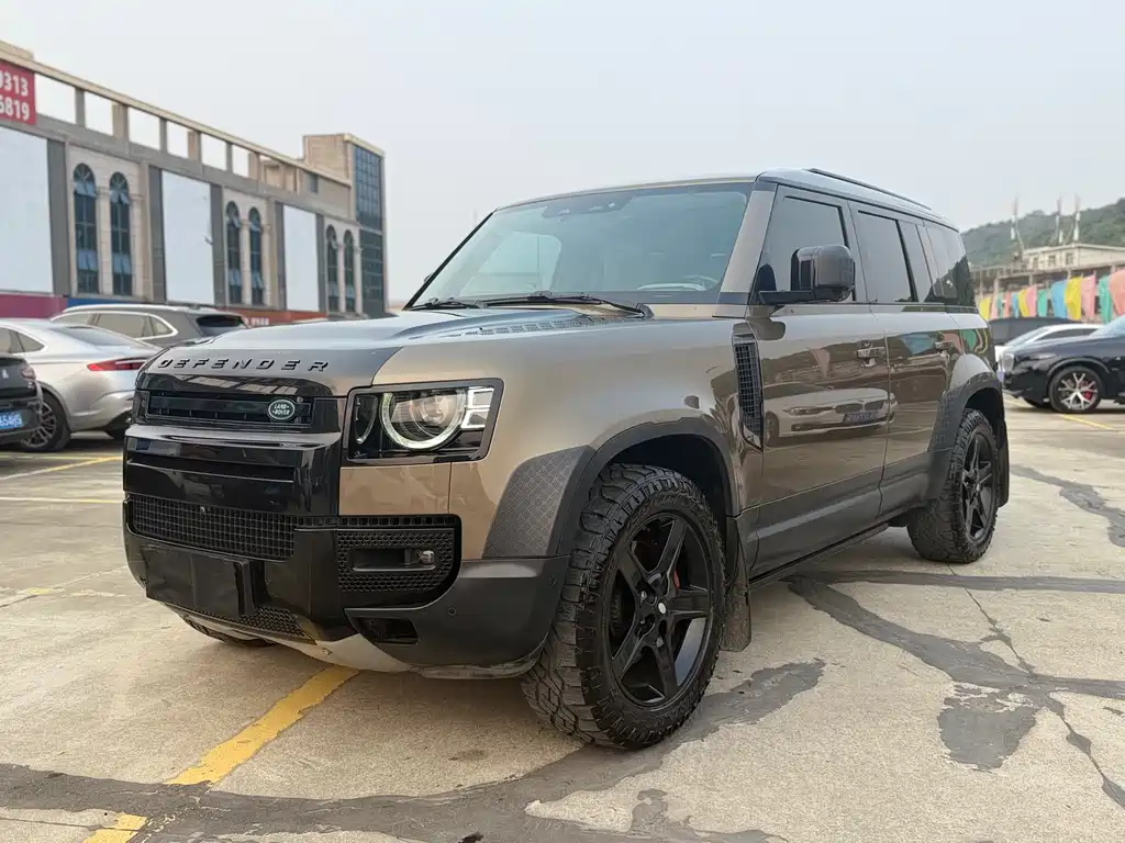 Land Rover Defender 2020