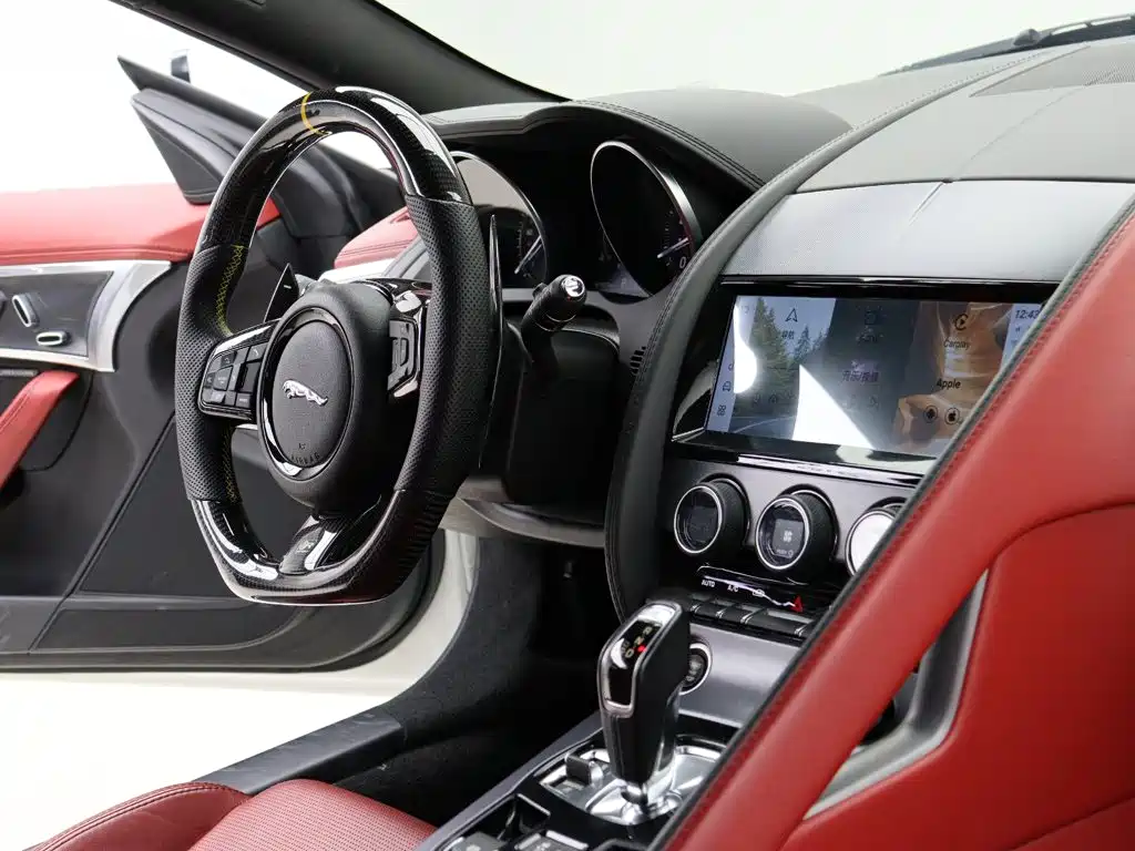 Jaguar F-TYPE — миниатюра 12