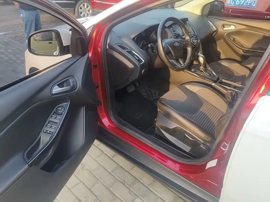 Ford Focus — миниатюра 16