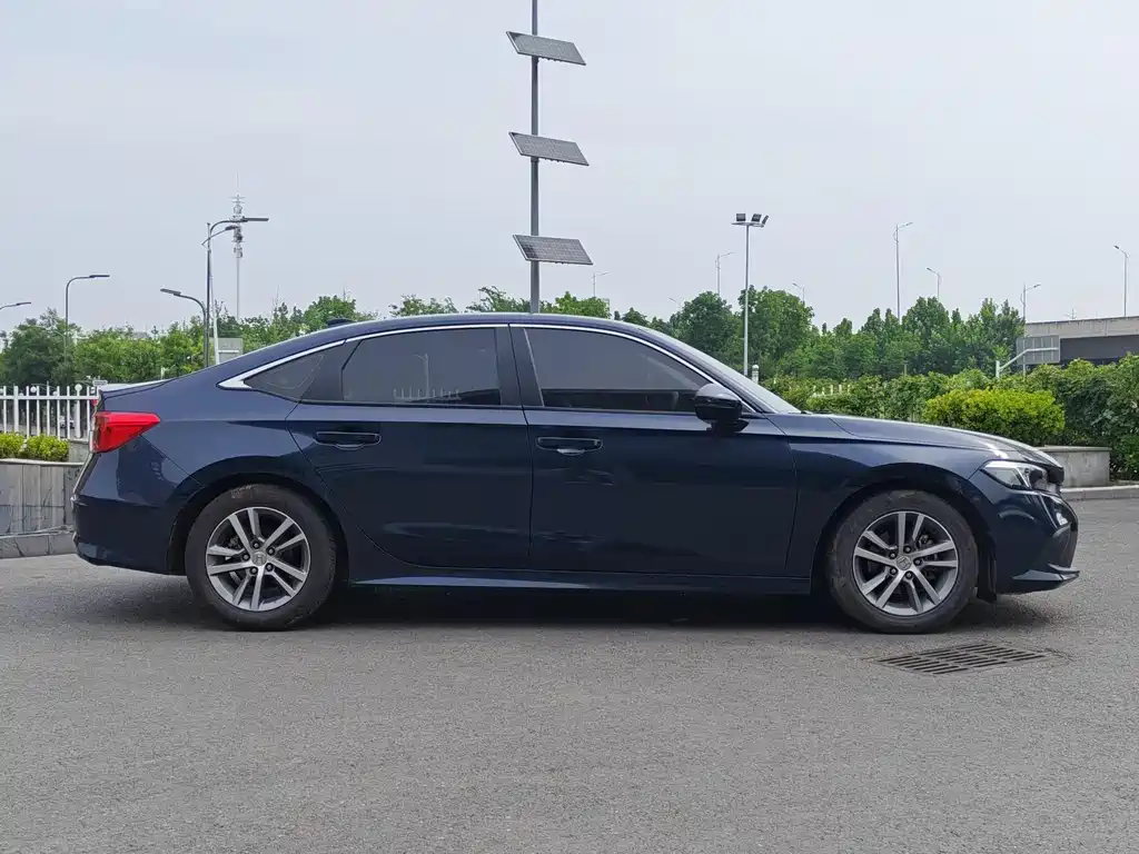 Honda Civic 2022 240TURBO CVT