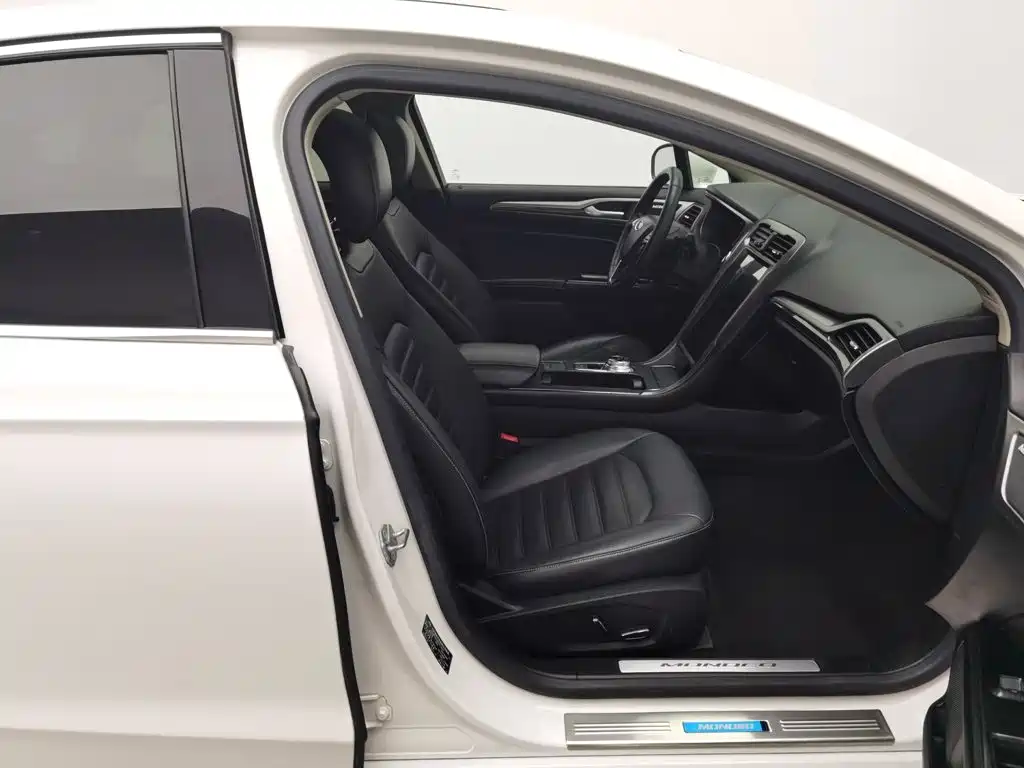 Ford Mondeo — миниатюра 23