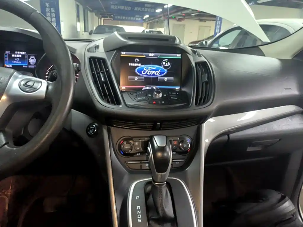 Ford Kuga — миниатюра 13