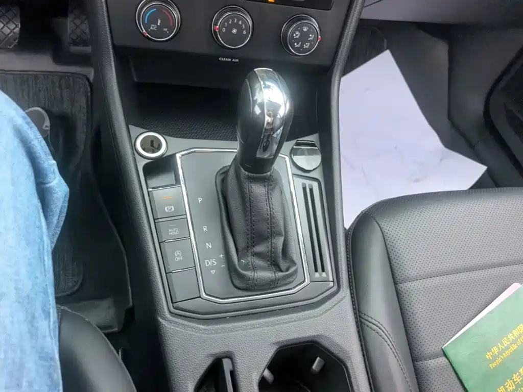Volkswagen Lavida — миниатюра 14