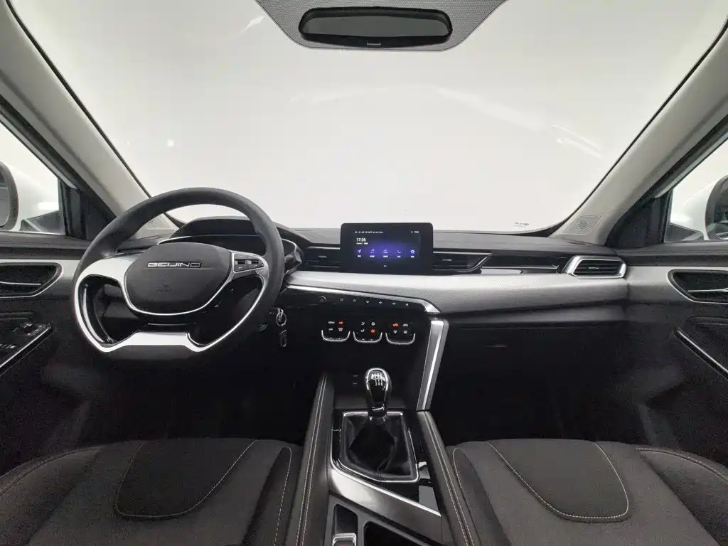 BAIC X3 — миниатюра 5
