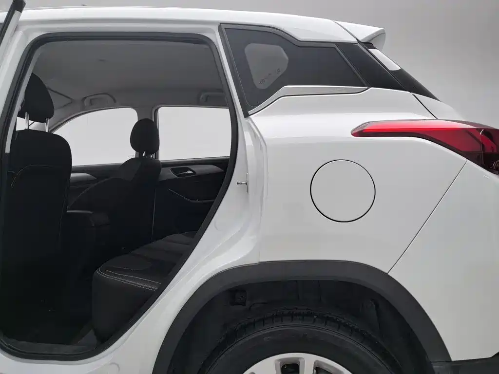 BAIC X3 — миниатюра 15