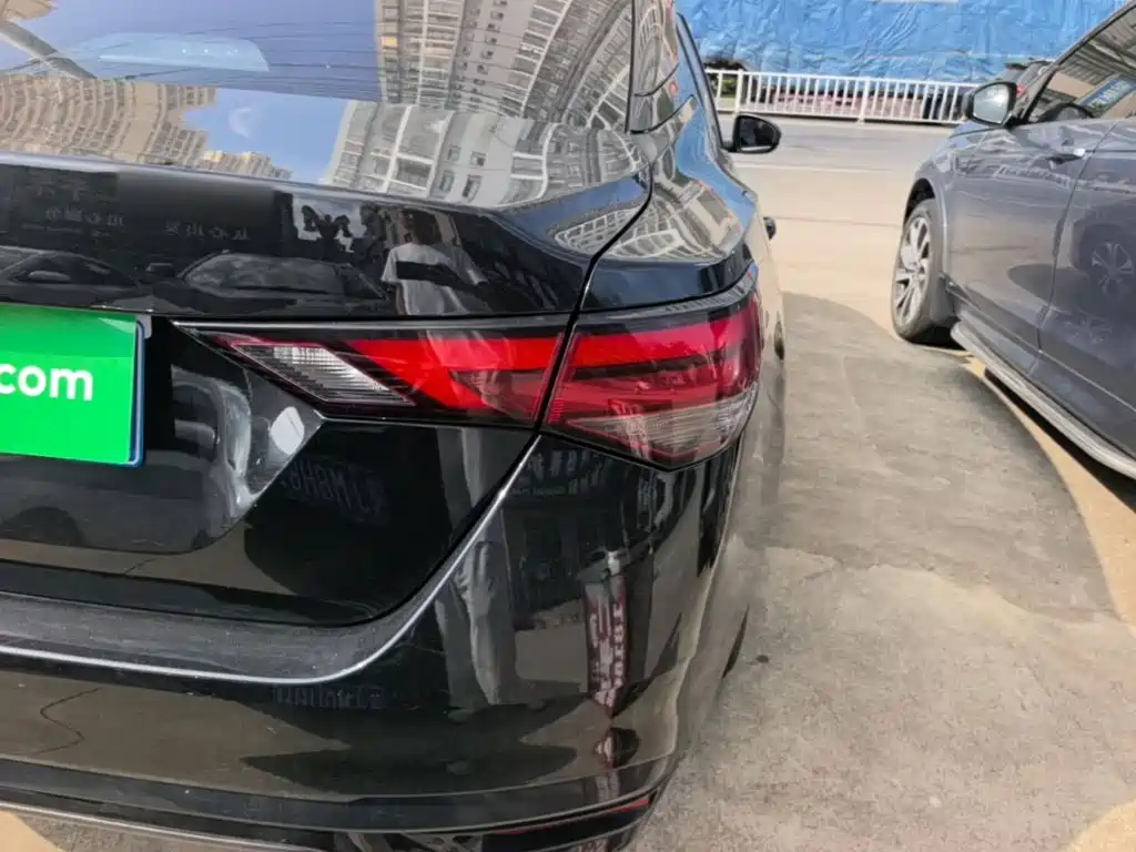 Nissan Sylphy — миниатюра 8