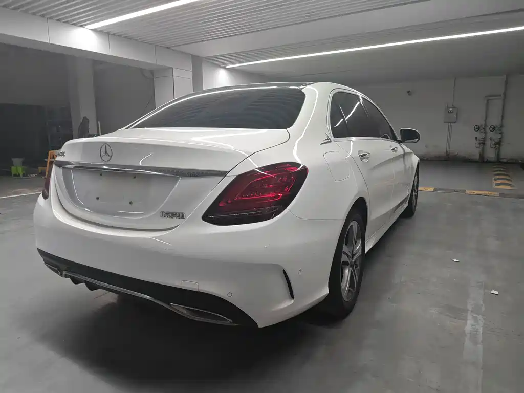 Mercedes-Benz C-Class — миниатюра 15