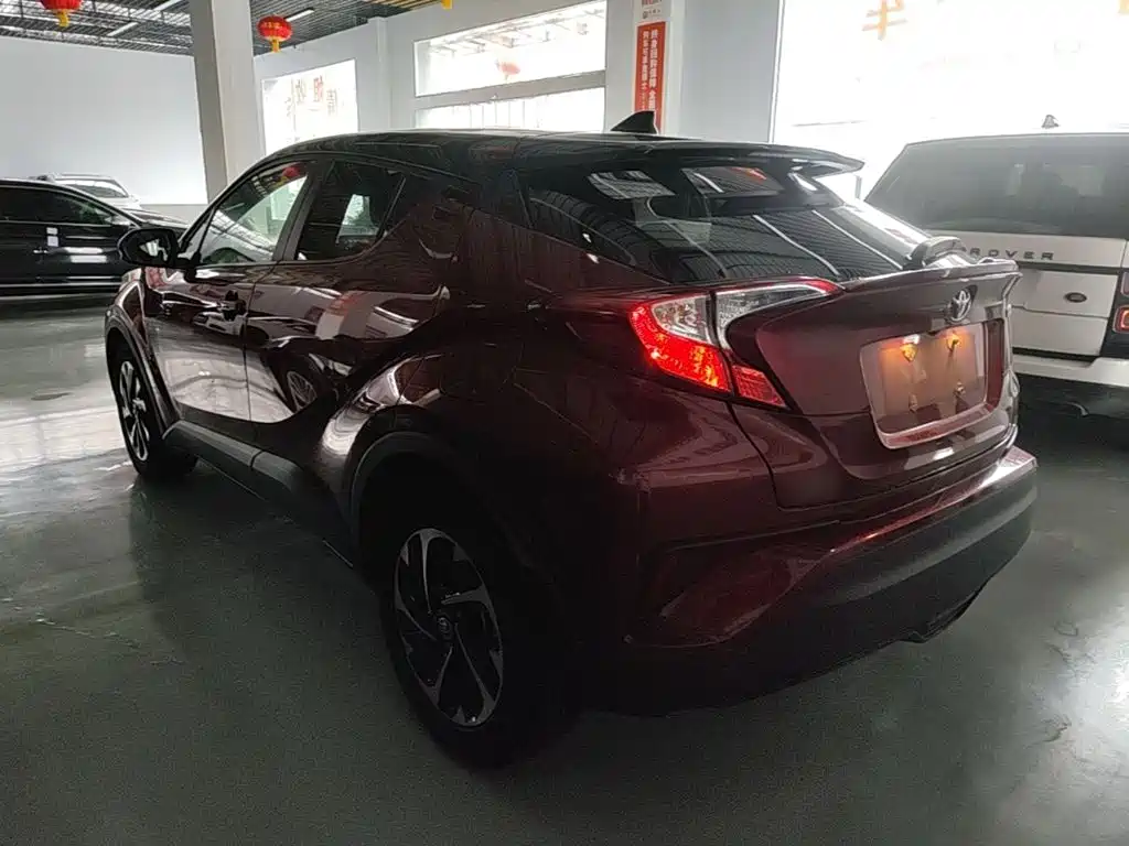 Toyota IZOA — миниатюра 5