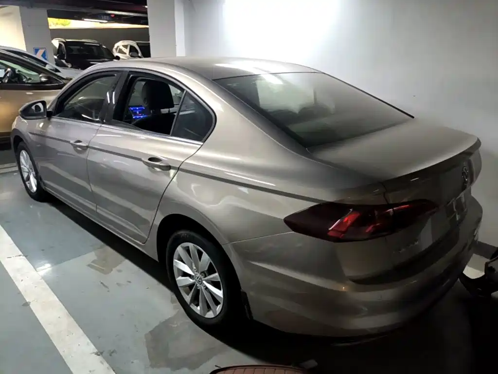 Volkswagen Bora — миниатюра 5