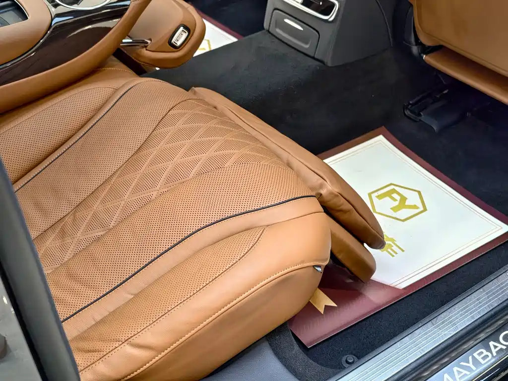 Mercedes-Benz S-Class — миниатюра 13