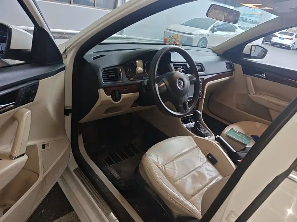 Volkswagen Lavida — миниатюра 21