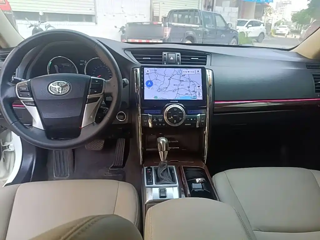 Toyota Reiz — миниатюра 10