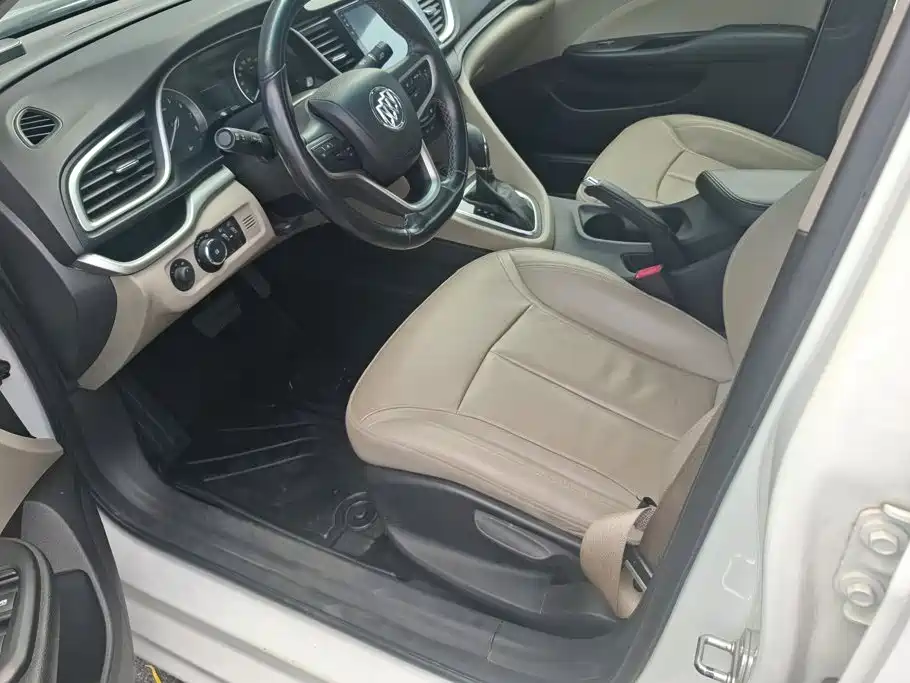 Buick Excelle — миниатюра 9