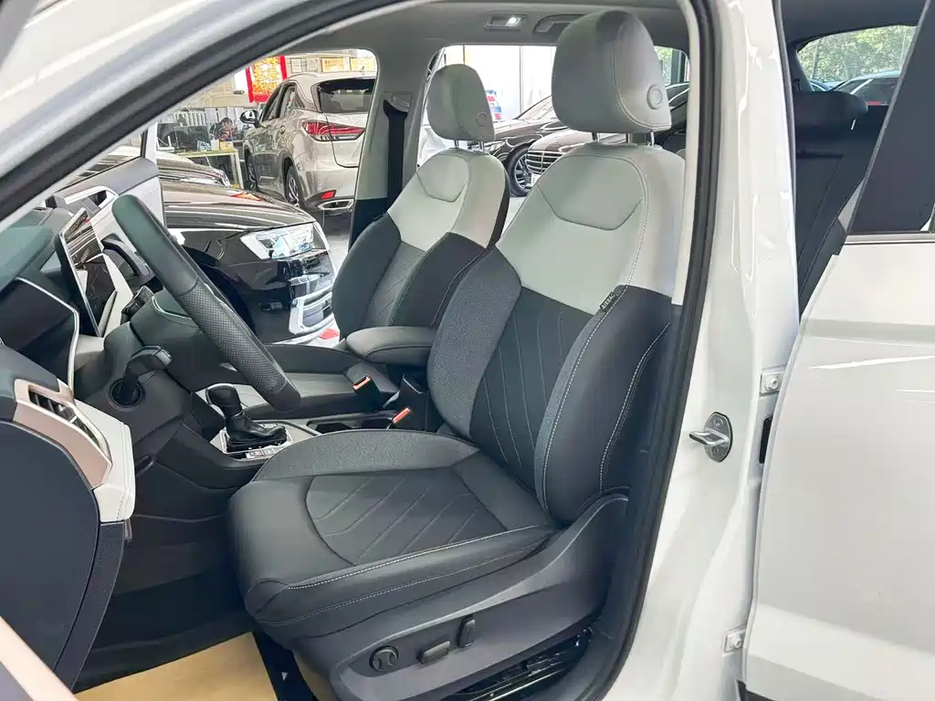 Volkswagen Tharu — миниатюра 14