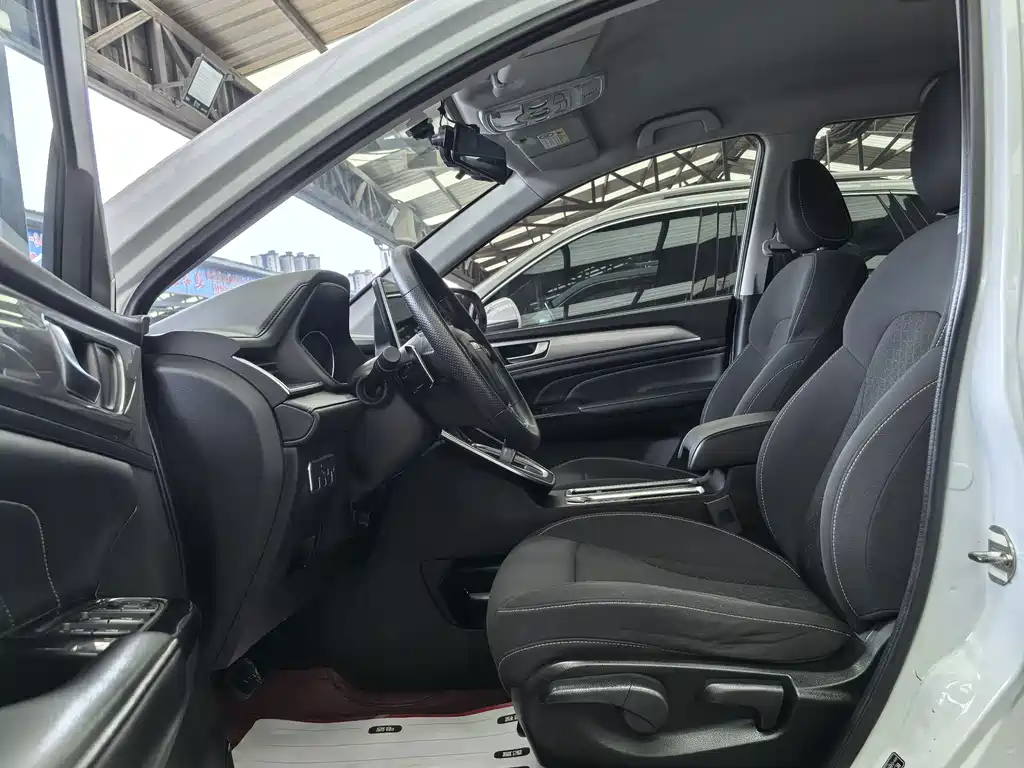 Haval M6 — миниатюра 4
